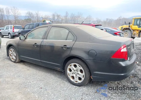 2010 Ford Fusion Se z USA, uszkodzony, nr VIN 3FAHP0HA1AR239530